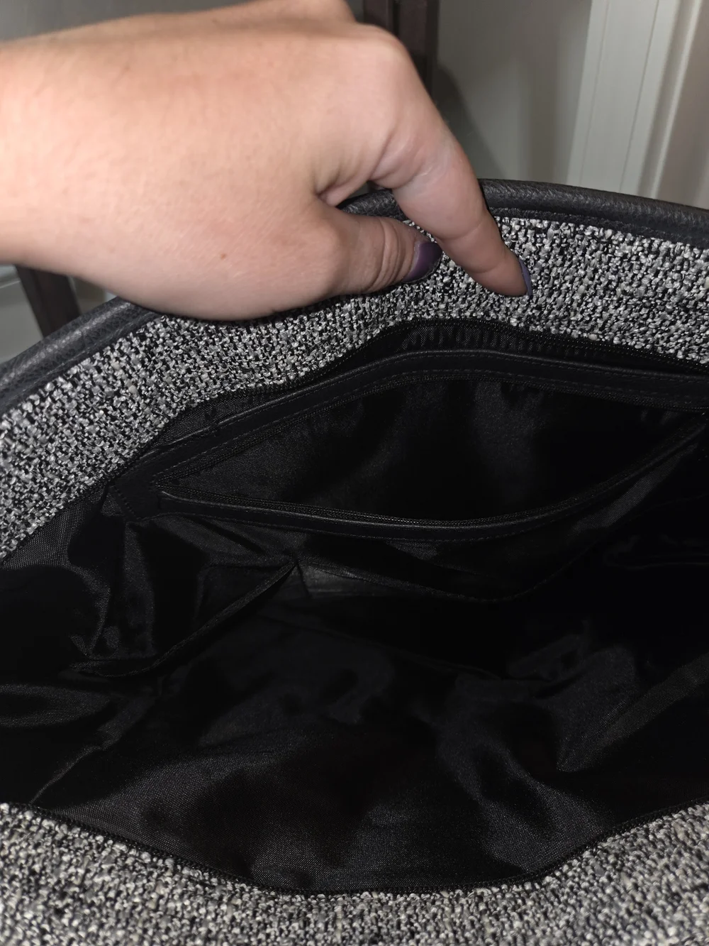 Designed Tote Bag in Black and White Tweed - Brand: